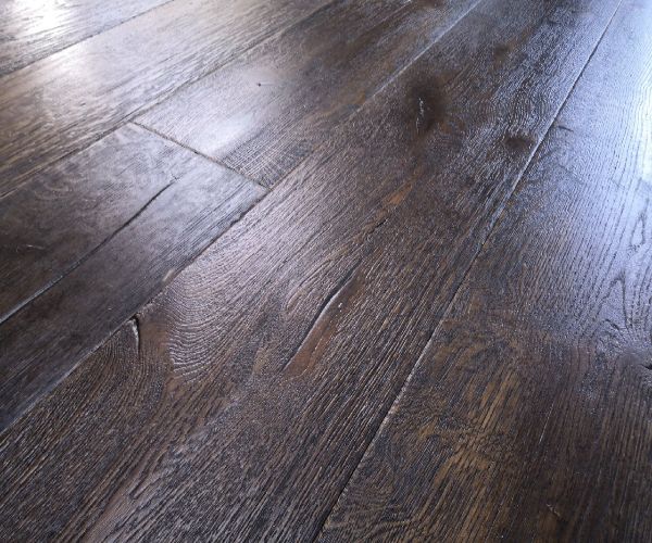 15/4x220x2200, Antique Distressed Black Oiled Multiply.