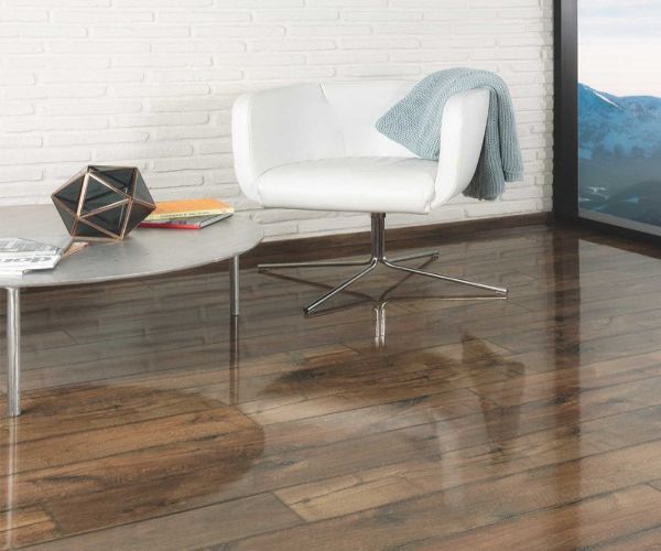 Lucent Velvet Walnut High Gloss 8mm.