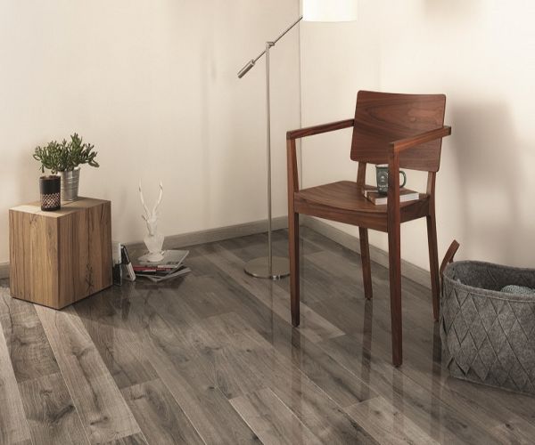Lucent Silver Grey High Gloss 8mm.